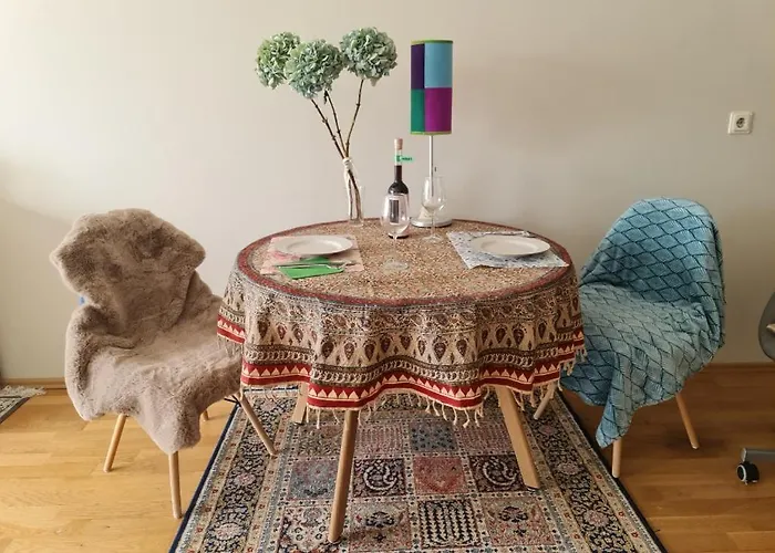 Cozy Retreat At The Heart Of Διαμέρισμα Ταλίν